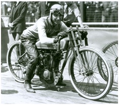 piloto de bicicleta motorizada